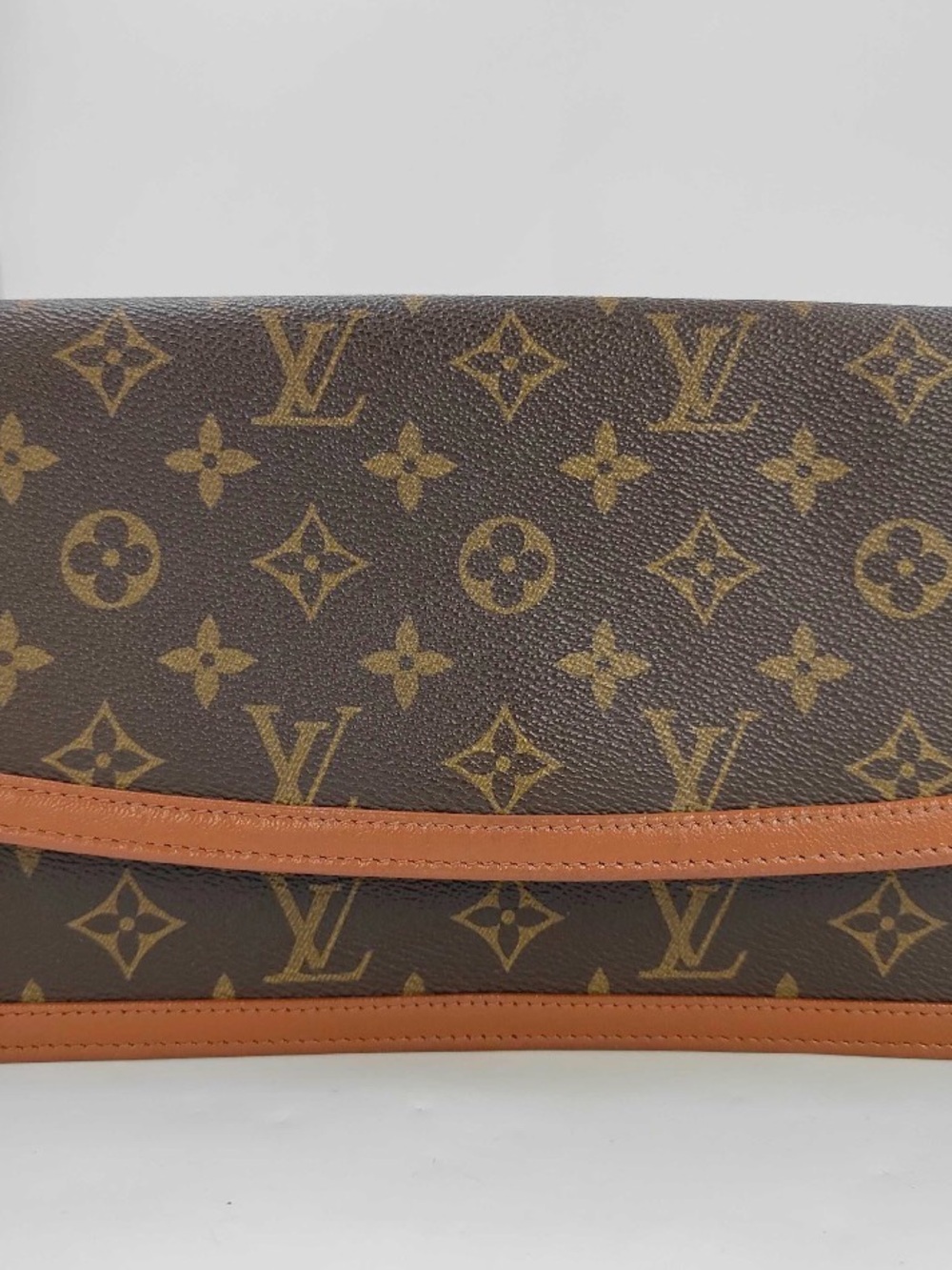 Louis Vuitton Monogram Pochette Dame Clutch with Tan Leather Trim
